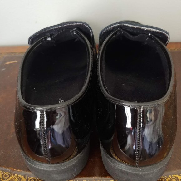 Men Hush Puppies - Picture 2 of 3